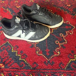 New Balance Youth 4040v7 Rubber-Molded Baseball Cleats